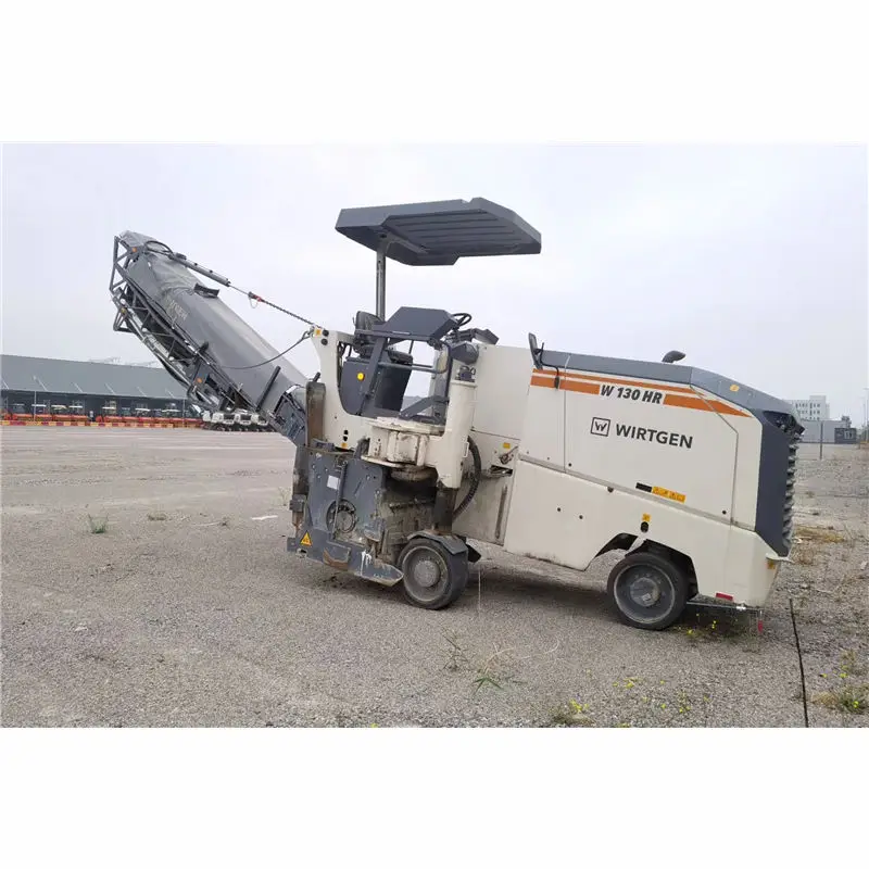 Asphalt cold milling machine, 200 mm depth, 92 m³/h