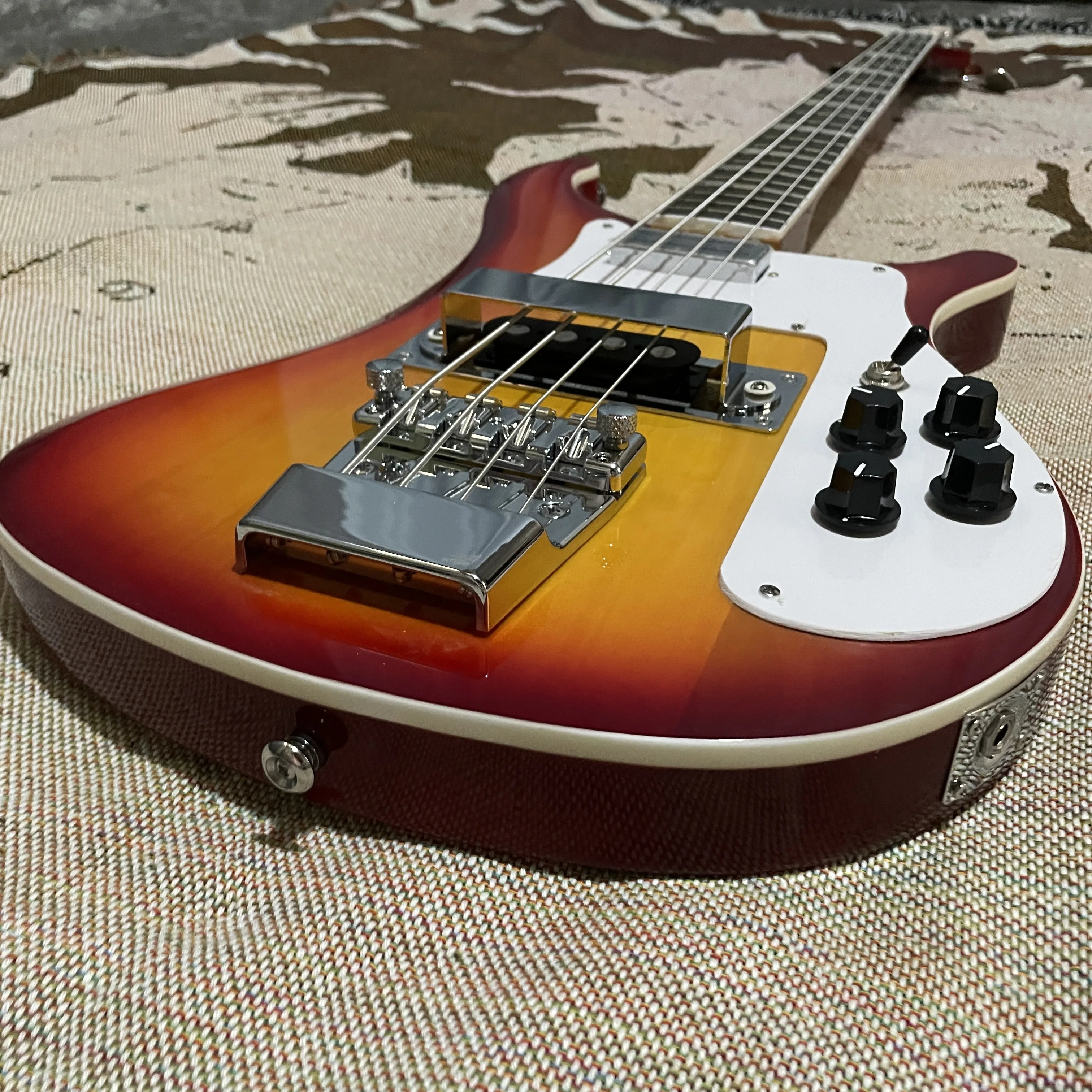 Rickenbacker エレキベース アメリカ製 rickenbacker – Ishibashi Music Corporation.