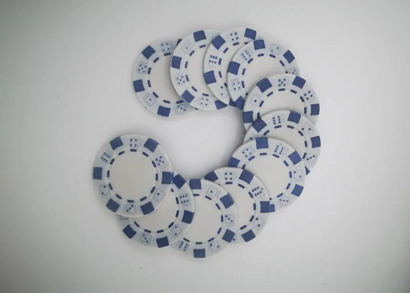 2025 оптовая продажа кейс с фишками для покера 500 казино футляр переноски фишек тонкая и прочная дорожная сумка сумочкой