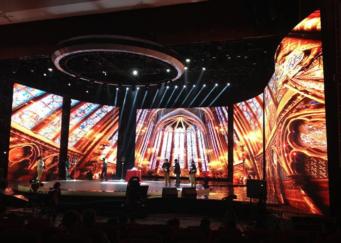 500*500mm Portable P2.9 P3.9 Full Color Indoor LED Display with 800nits Brightness and 160° View Angle