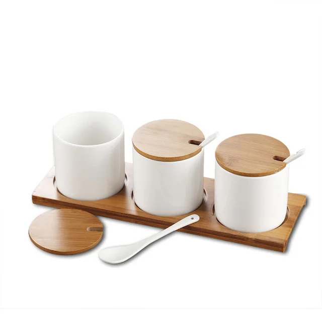 Barattolo per spezie in porcellana con coperchio e vassoio in bambù, cucchiaio da portata in ceramica, set da 3, bianco, 170 ml, perfetto per conservare le spezie in casa, cucina