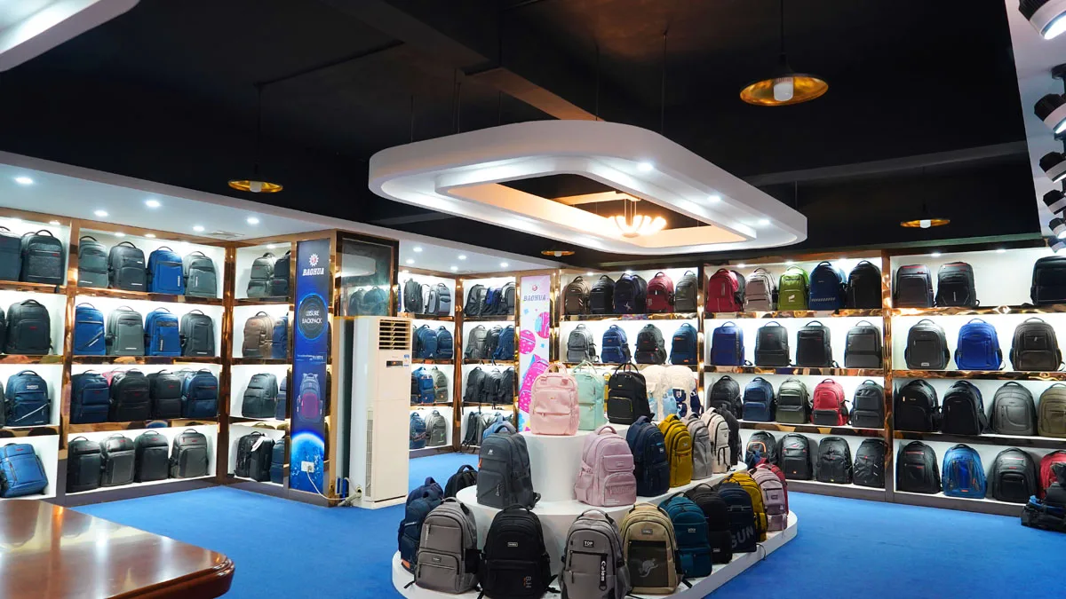 Guangzhou Treasure Leather Goods Co., Ltd. 2