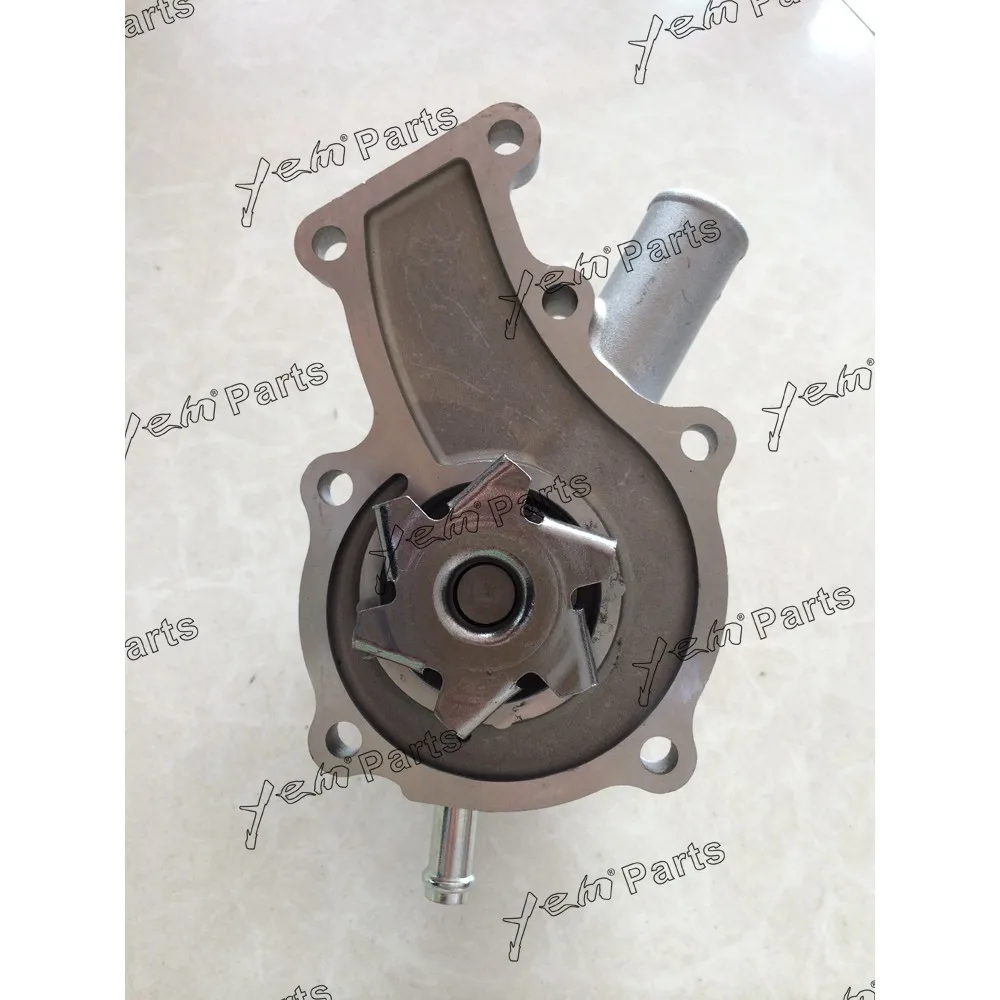 D722 Water Pump for Kubota Engine Replacement Parts 2