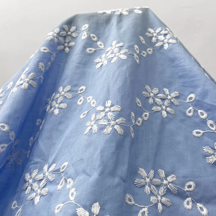 Урожай хлопковая ткань высокого качества, поддержка пользовательских цветочной вышивкой, ткань, вуаль, двухцветный высекательный пресс машины для Дейзи из хлопковой ткани для платья