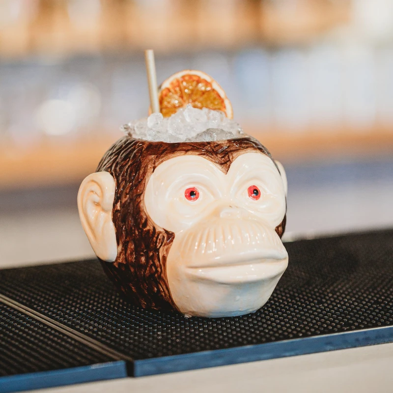 面白い猿のカクテルカップカスタムバーアクセサリーセラミックモンキー