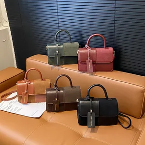 2026 New Minimalist Splicing Contrasting Color Women's Shoulder Bag, Fashionable and Versatile PU Leather Crossbody Bag