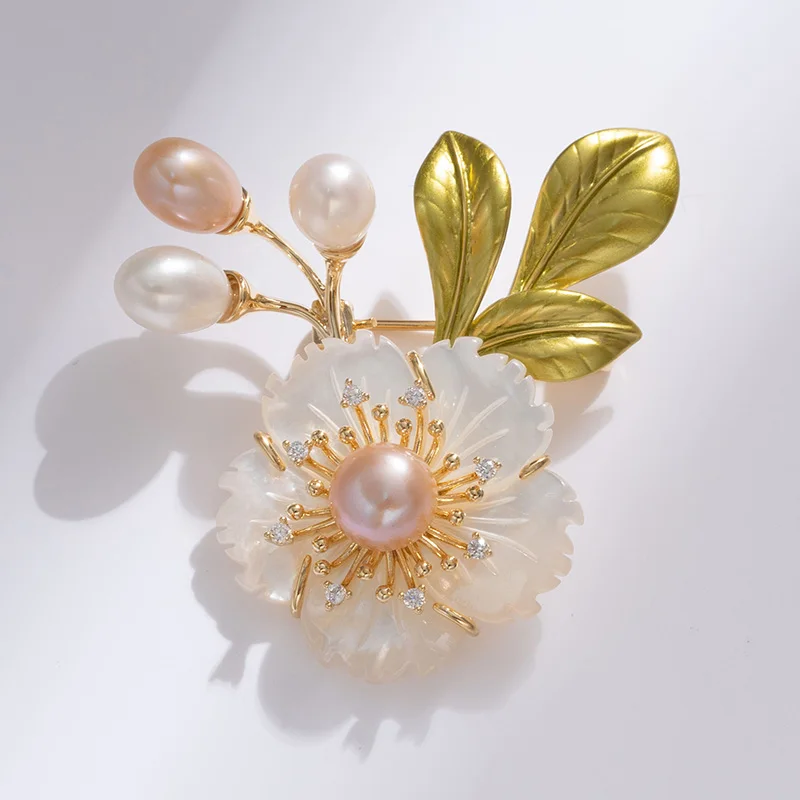 XILIANGFEIZI Literary Style Creative Green Leaf Plum Natural Freshwater  Pearl Shell Flower Brooch Gemstone Fine Fashion Jewelry