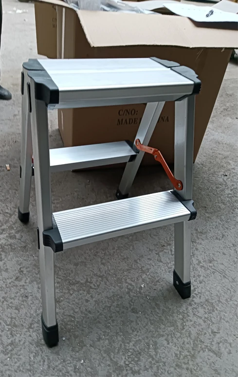Multifunctional Foldable Telescopic Herringbone Ladder - View #10