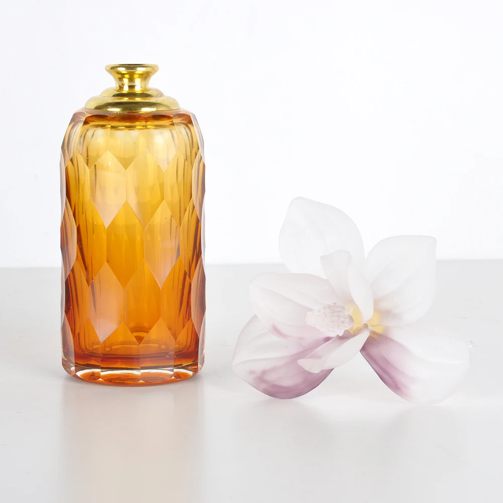 Crystal Art Glass Luxury Perfume Bottle With Flower Cap Accept Logo Engraving Wedding Giveaways