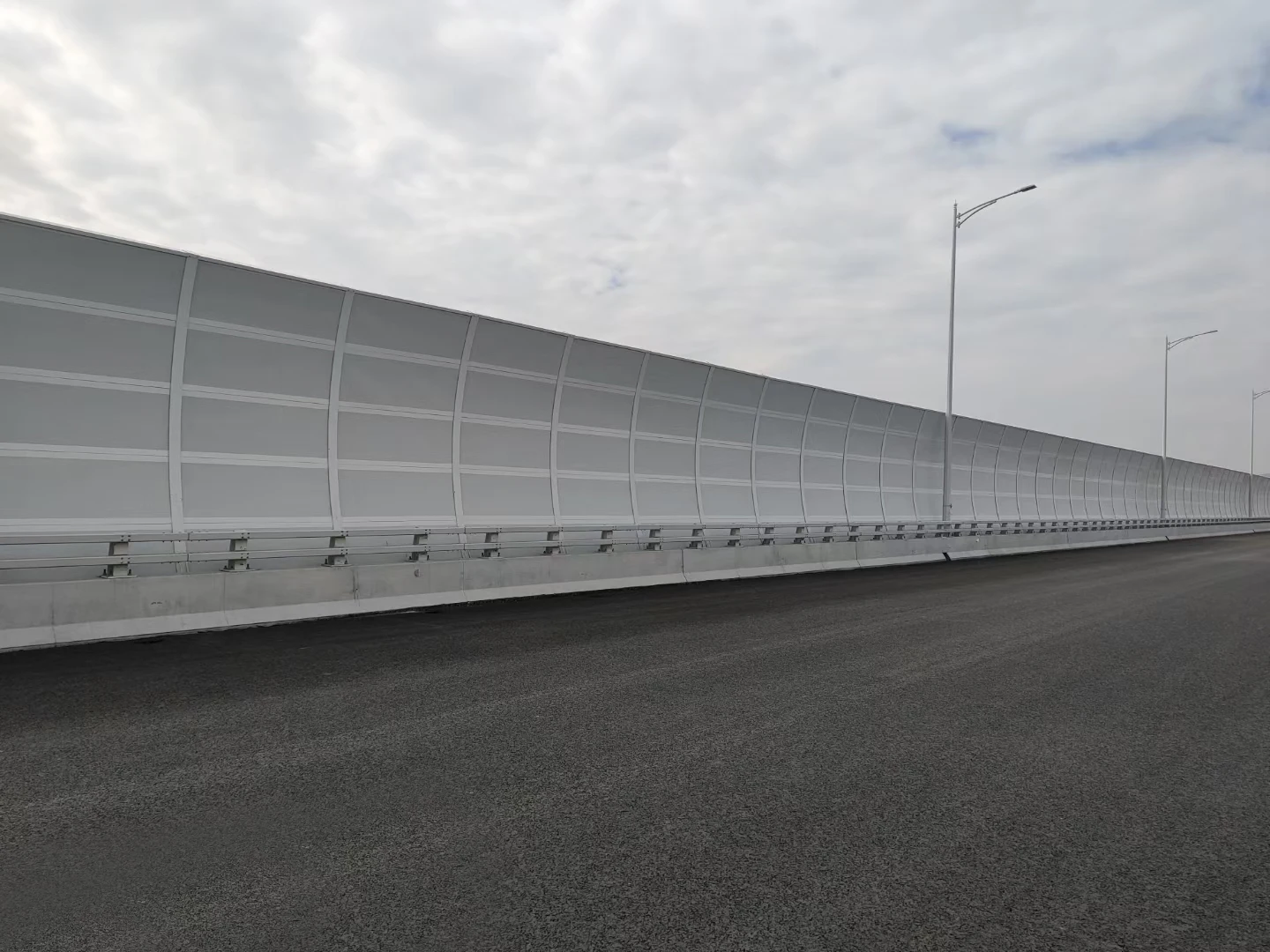 product modern design acrylic and pvc noise barrier metal sheet transparent wall acoustic sound barrier for outdoor and highway use-7