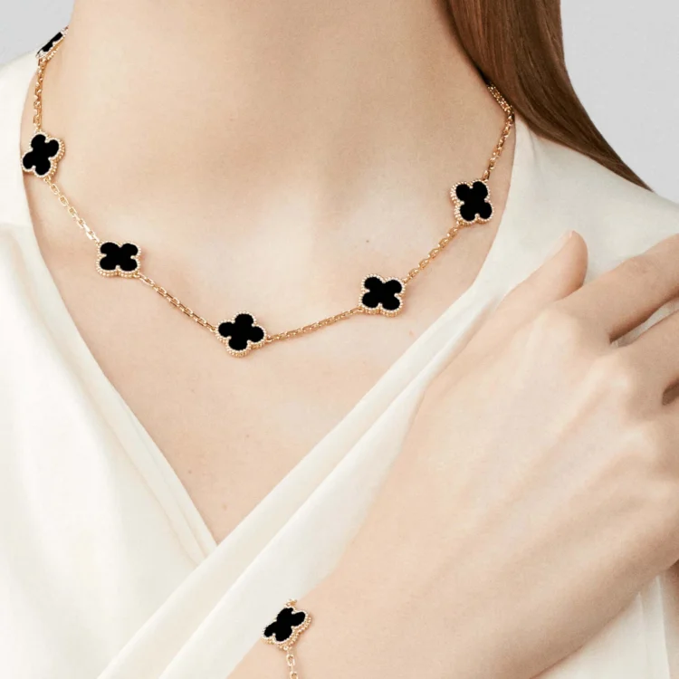 Vintage Four Leaf Clover Charm Necklace 