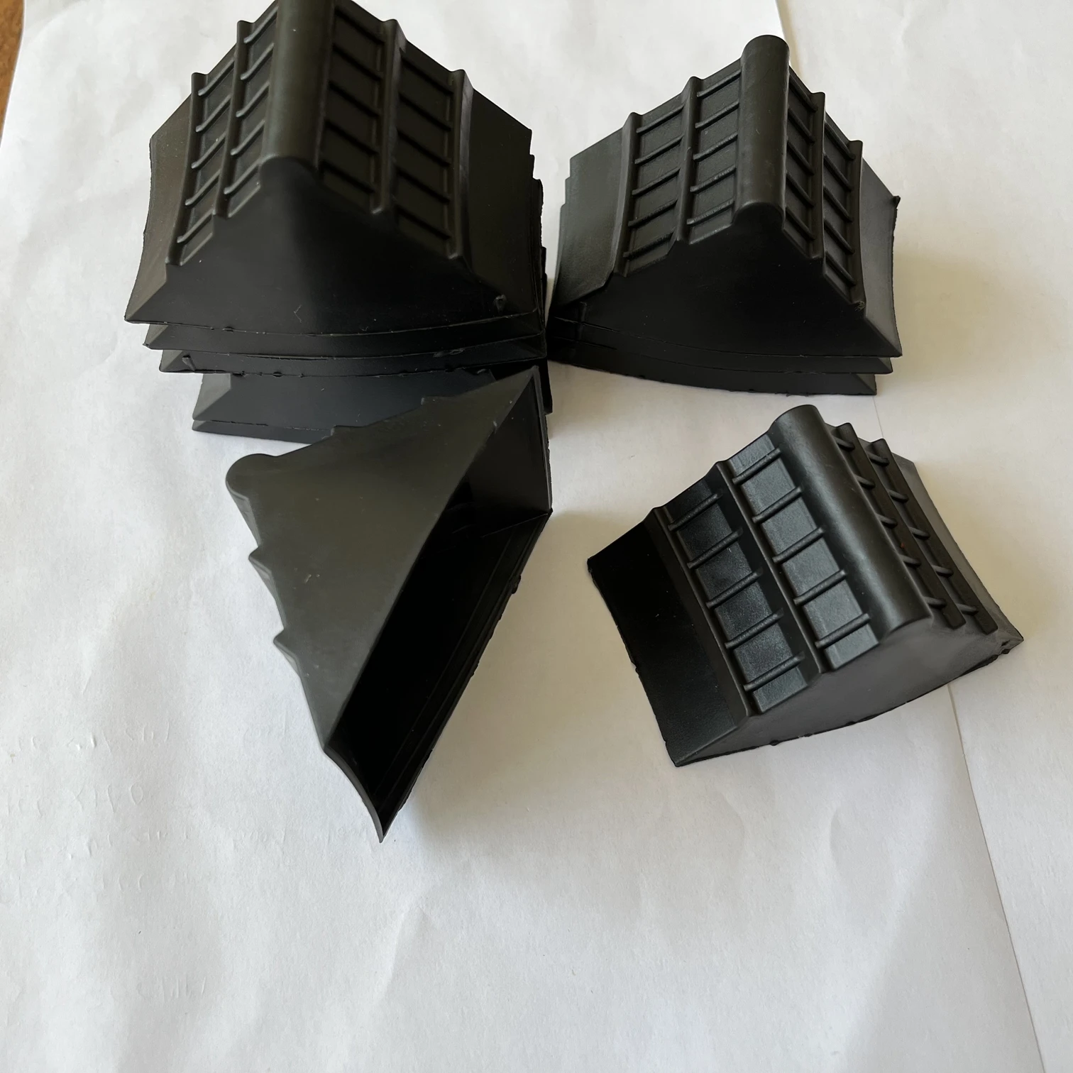 20 Protezioni Angolari Per Specchio E Vetro - Plastica Nera 4x50mm - Antigraffio E Riutilizzabili - Foto 7