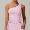 pink top