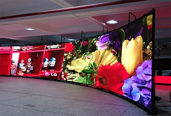 Yake 3D Stage Curved LED Display Screen P3.91/P4.81 Video Processor 500x500mm for Wedding Restaurant Show
