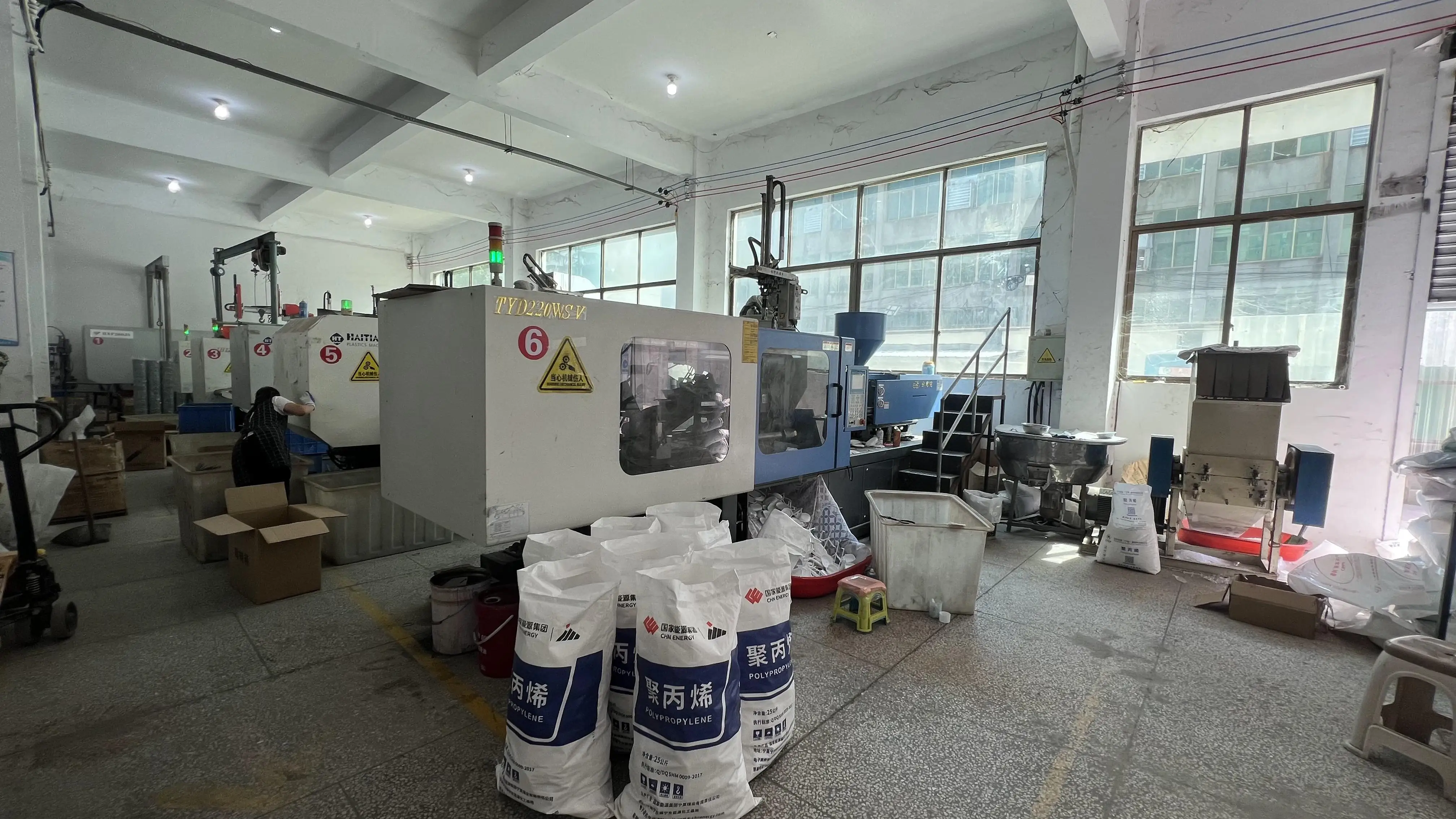Yiwu Fly Buy Trading Co., Ltd.