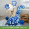 Diseño de cascada floral azul BX - Menú establecido