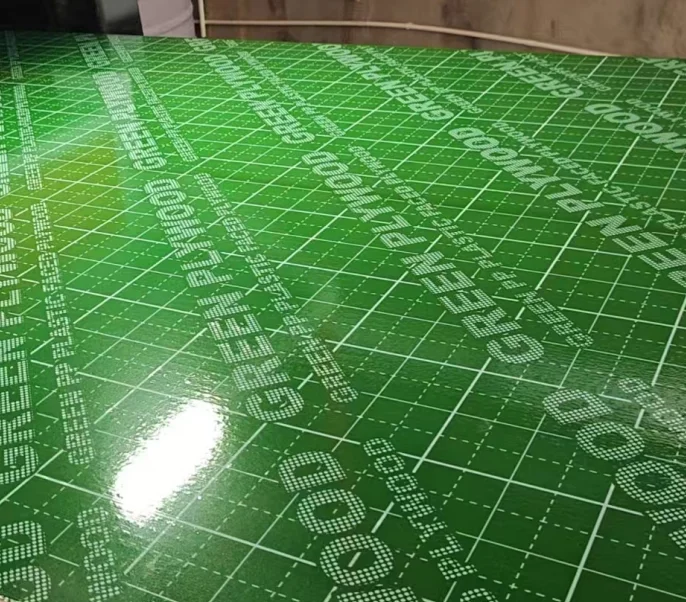 ခေတ်မီအဆောက်အဦများအတွက် 18mm အစိမ်းရောင် ပေါ့ပလား ပလပ်စတစ်ဖုန်းဝါး၊ ရေခံနိုင်သော 8mm-25mm မဲလာမင််းး ဖုန်းဝါး