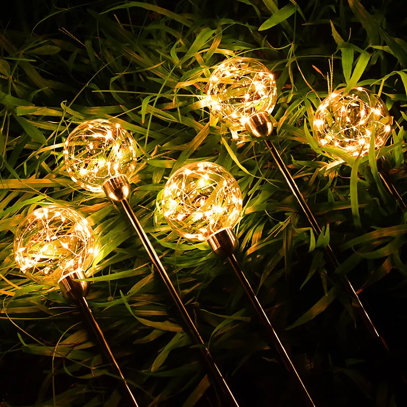 مصابيح LED الخارجية مقاومة للماء IP65 لحديقة العشب مصنوعة من سلك نحاسي معلق تعمل بالطاقة الشمسية للأرض ملائمة لديكور الحدائق والفلل والفناءات