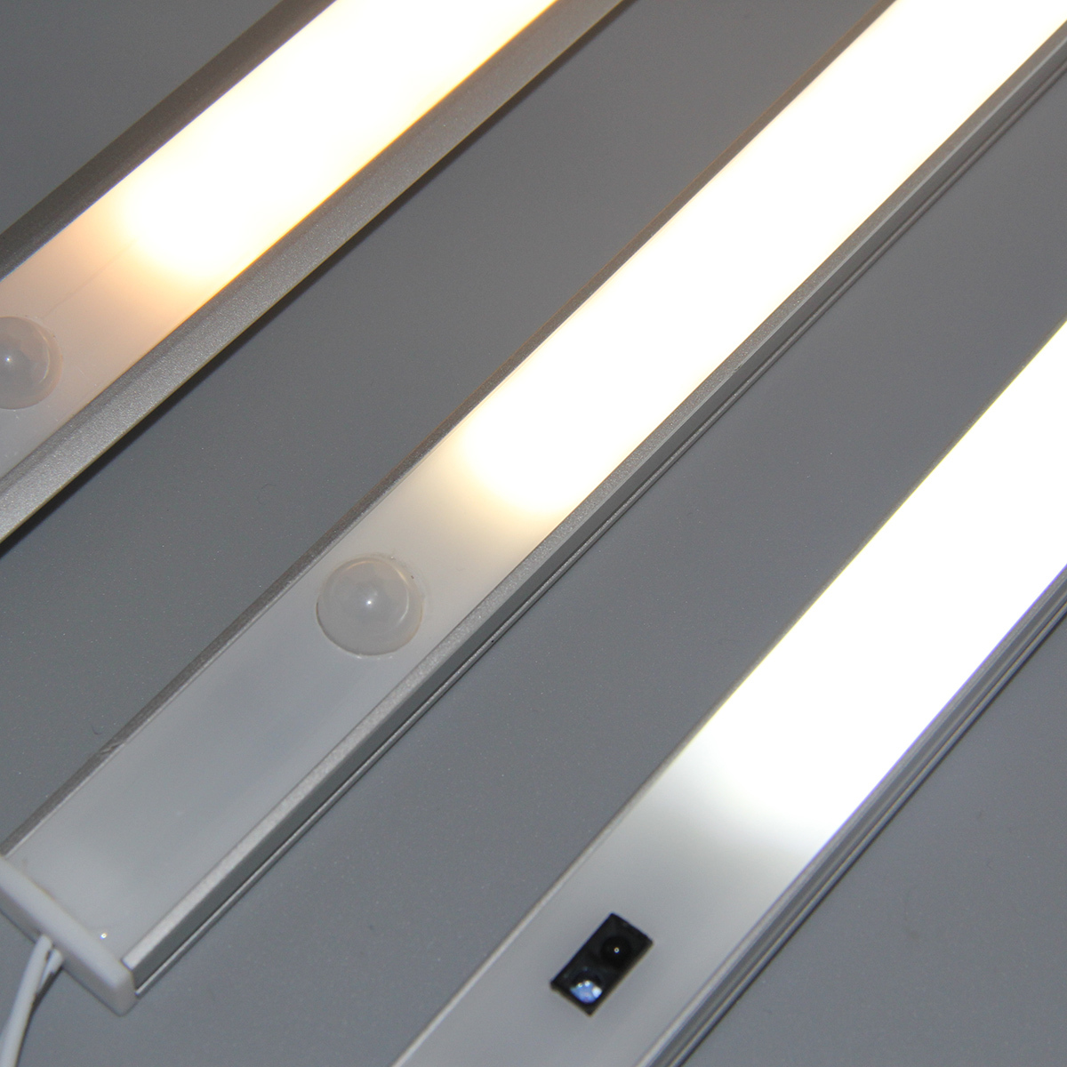 12V 5630 5730 72leds Per Meter High Lumens with Aluminum Frame Led Strip Rigid bar for Cabinet Lighting Jewelry Lighting