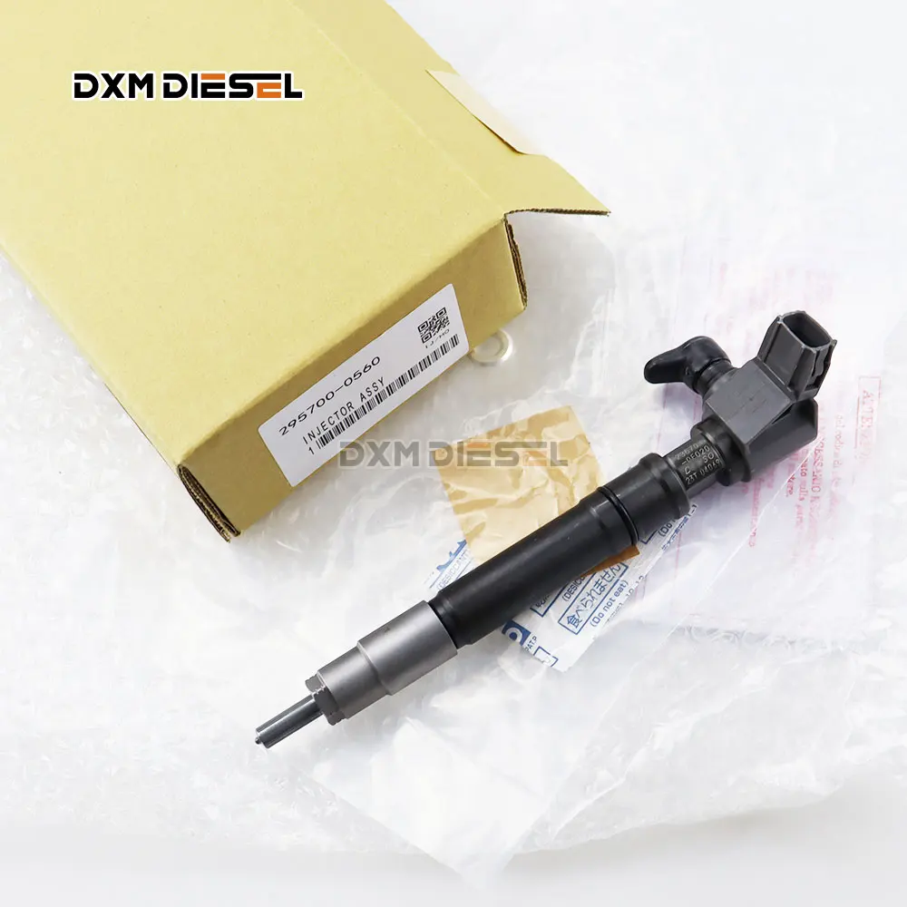 DXM High Quality Fuel injector 236700E0202367009430 2957000560 For Toyota Hilux Revo 2.4L 23670-0E020 23670-09430 295700-0560 factory