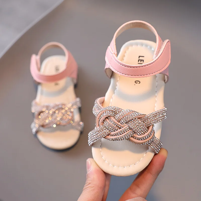 New style fashion girl sandals