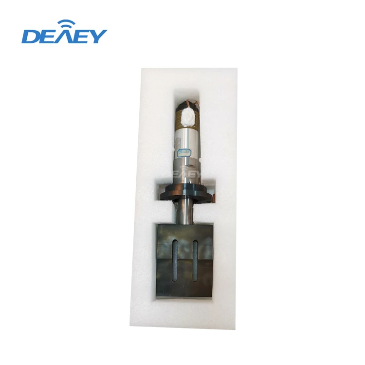 18khz 2000W System Welding Transducer Horns Ultransonc Generators Ultrasonic Horn and Generator