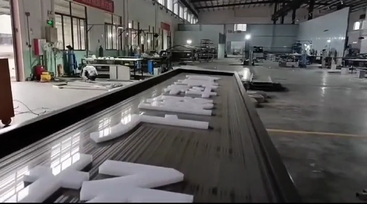 Foshan Altaixing Advertising Materials Co., Ltd. 3