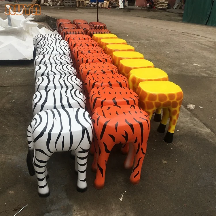 Modern Animal-Shape Fiberglass Bar Stools Public Seating Decor for School Hospital Gym-Giraffe Elephant Simulation Chair Stock