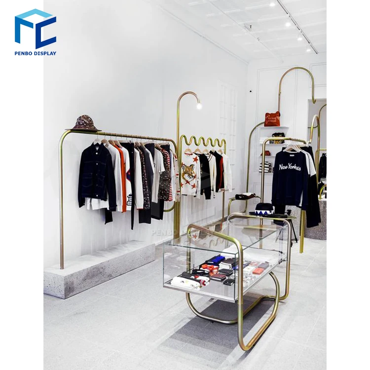 Женские Аксессуары Maison Kitsune В Интернет Магазине