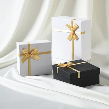 Coated Paper Gift Box with Ribbon for Valentine's Day Cosmetic Lipstick Packaging with Vanishing Printing