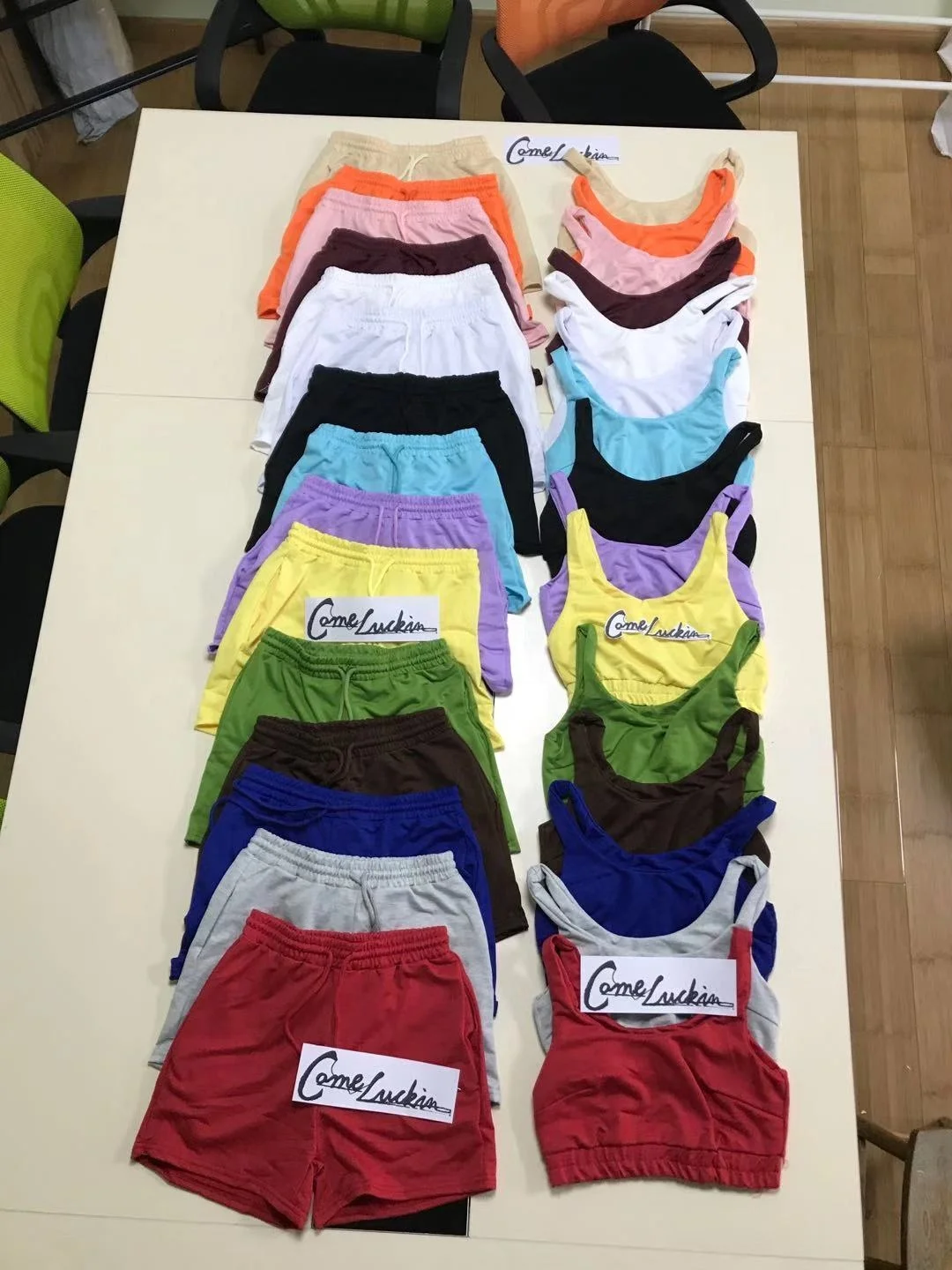 
2021 Summer Wholesale Clothing Crop Top Two Piece Shorts Pants Set Joggers Sets Biker Short Sweatsuit Sweat Short Set Women 