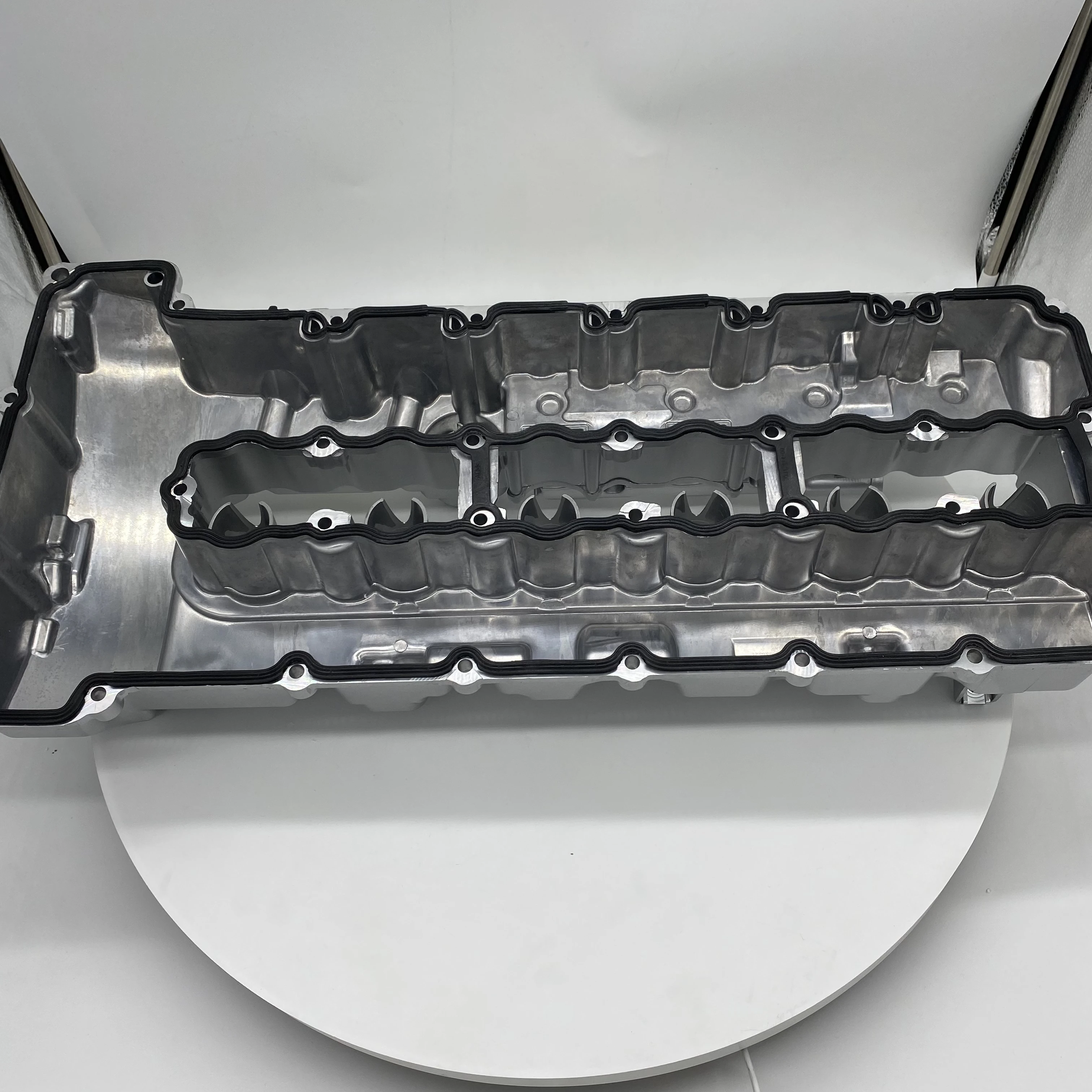 ECS Tuning N54 アルミヘッドカバー Assembled By ECS - 11127565284MKT - N54 Valve Cover Upgrade Kit