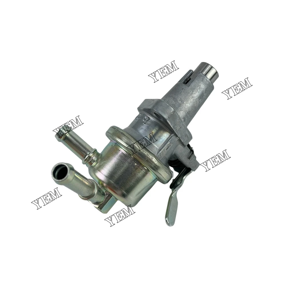 Good Quality D1703 Fuel Pump 17539-52033 Fit for Kubota D1703 Engine. 5