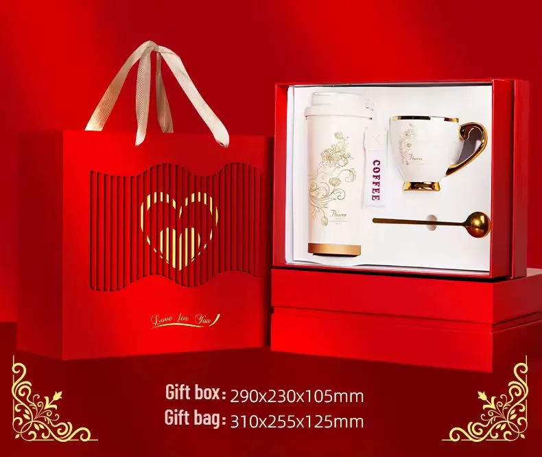 Emartbuy Set Aus 3 Herzförmigen Geschenkboxen – Handgefertigt Aus Baumwollpapier, Rot/rosa/gold, 3 Größen (16-22 Cm), Keine Montage