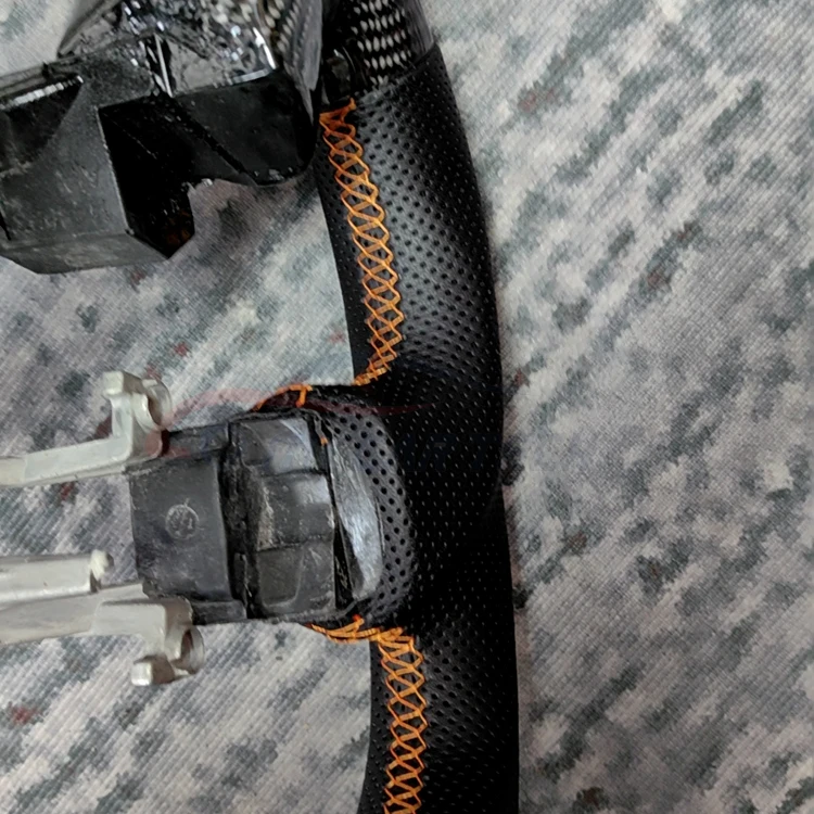 Sports Style Private Customization for Dodge Challenger Carbon Fiber Steering Wheel Hot Sale