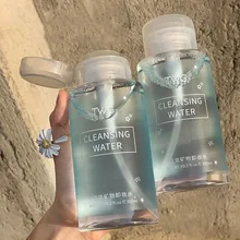 Refreshing Clean Non-stimulating Hot spring Mineral matter Cleansing water