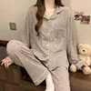 3505 Gray Floral