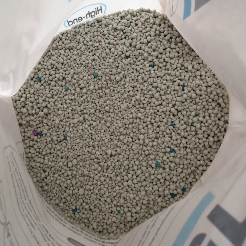 Wholesale Dust Free Sodium Bentonite Clay Cat Litter with Multi-Scent Options and High Compressive Strength for Cats