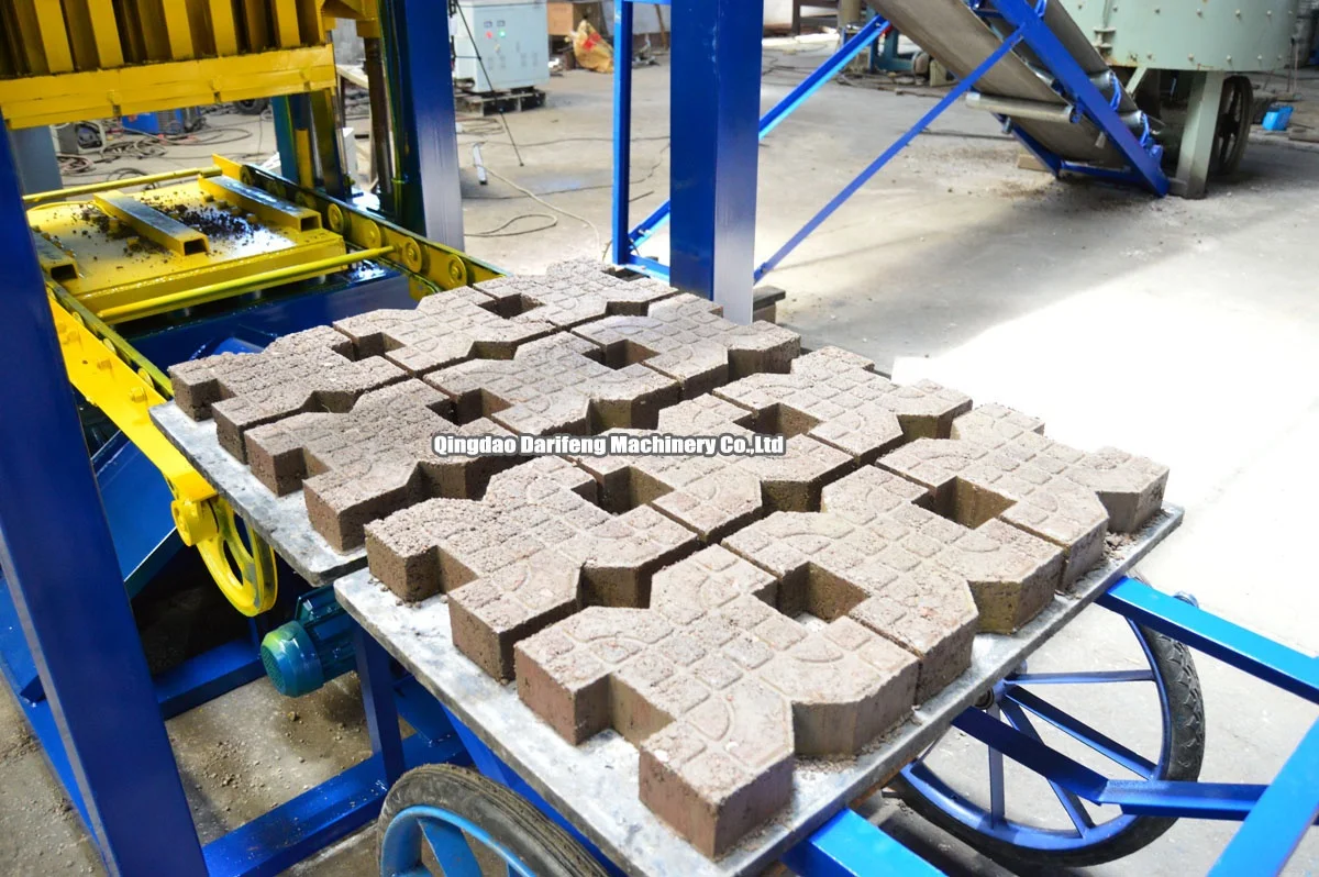 QTJ4-26 Uganda Hollow Sand Cement Block Making Machine in