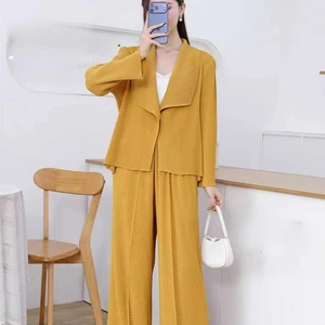 Large-size Women's Suit - Elegant Miyake Pleated Top Paired with Pants