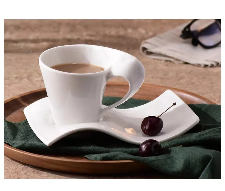 Factory Wholesale Smart Drinkware  Porcelain Coffee Cup Set  Ceramic Cup with Saucer for Latte Expresso Cappuccino
