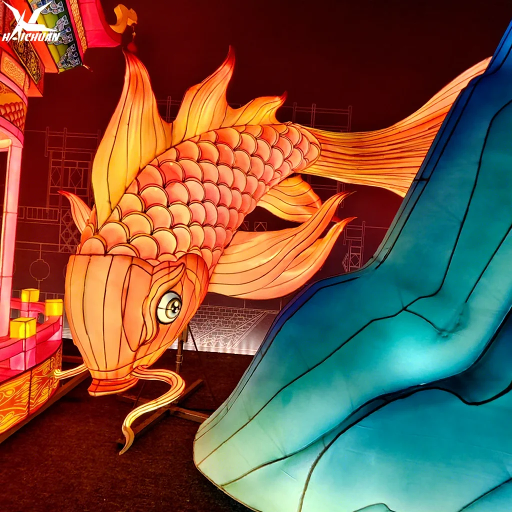 Custom Golden Kio Fish Lantern Steel&Silk Cloth Chinese Traditional Festival Lantern for New Year Exhibition Show Display