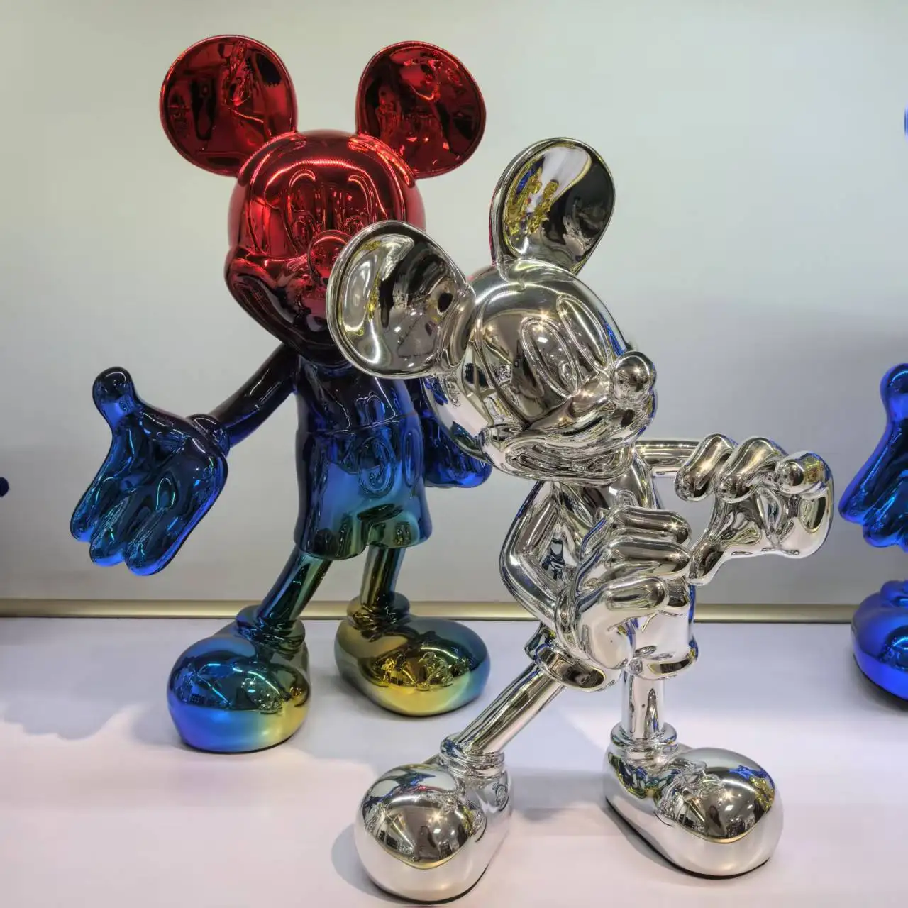 Mickey Mouseガラス製置物 Mickey Mouse Wearing Glasses - Electroplated Resin Craft