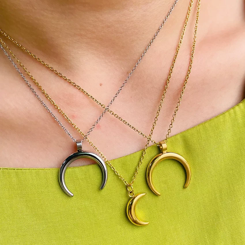 Fashion Jewelry Thick Hollow Moon Charm Necklace Party Gift Stainless