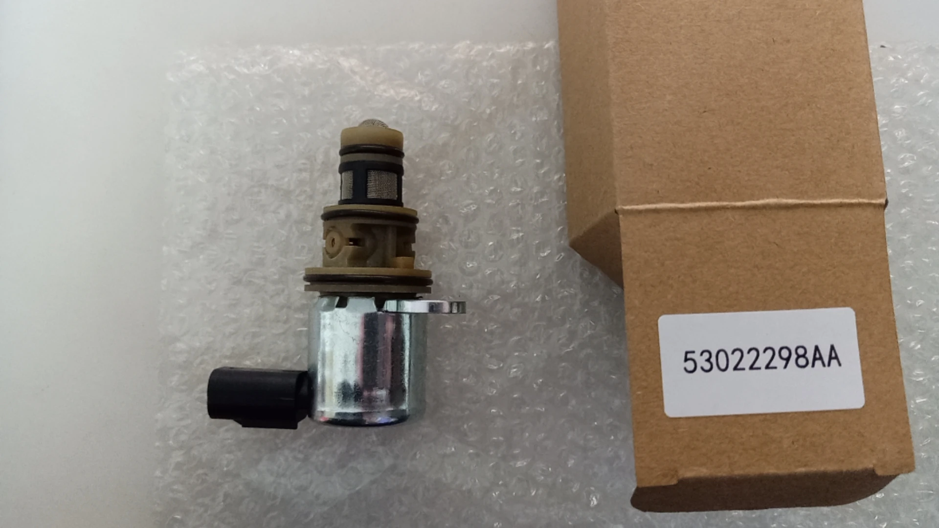 VVT Variable Valve Control Valve Solenoid 53022298AA 0499134029 2949224116 53022298