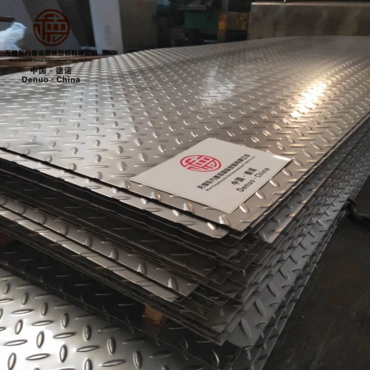 Stainless Steel  Pattern Plate 301 304 316 Anti Skid Diamond/Tread Chequered /Embossed Checkered Stainless Steel Sheet