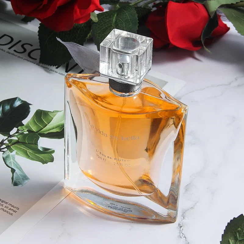 La Vie Est Belle オードパルファム La Vie Est Belle by Lancome Eau De Parfum Spray 3.4 oz for