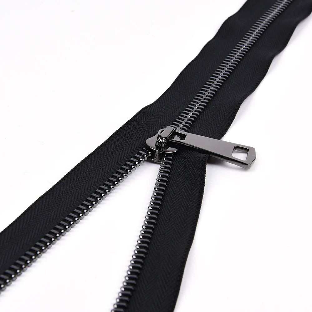 Dawei Factory Price Customize Metal Close-end Metal 10# Brass Jacket Metal Zipper for Bags/luggage/handbag/clothes/backpack/tent