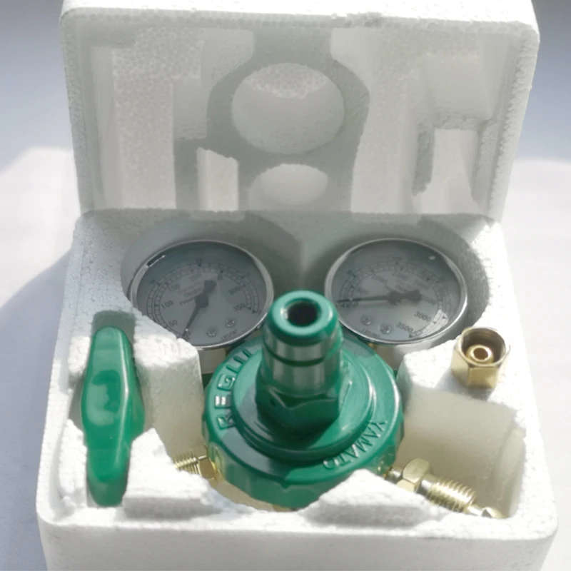 Ningbo Made Oxygen Regulator With Flow Meter Oxygen Pressure Regulator With Gauge for Welded Parts