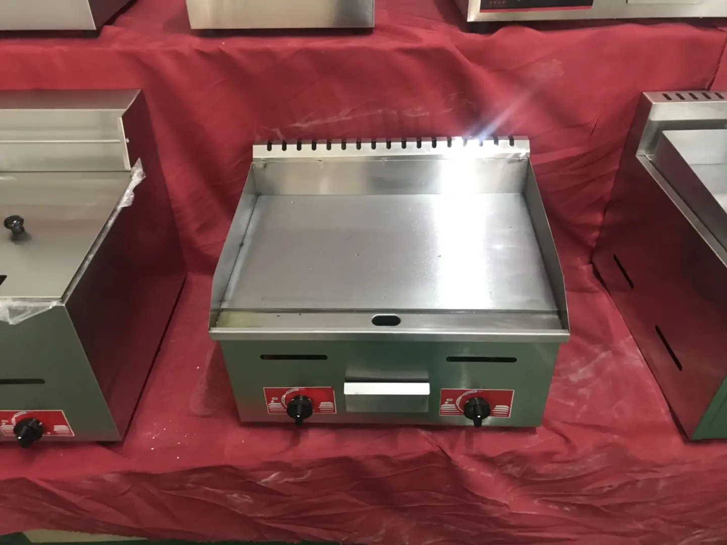 Restaurant Kitchen Equipment Commercial  Gas Grill Stainless steel Gas Griddle For Sale supplier